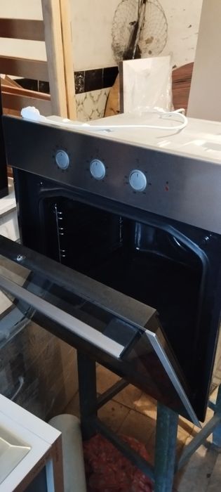 Продам духовку gorenje