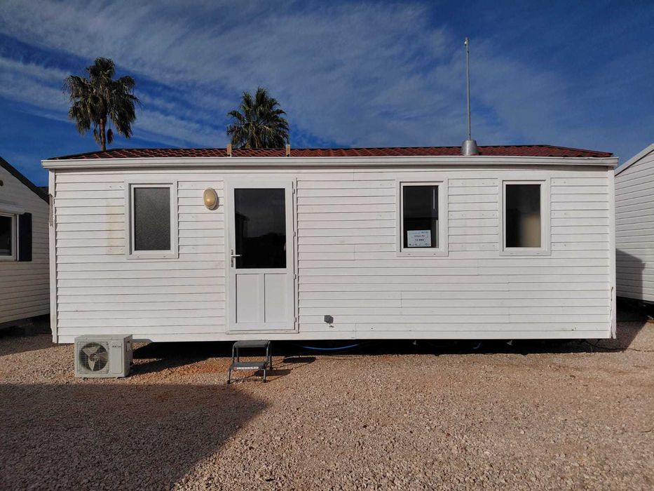 Mobile Home com 2 quartos, 27m2 à venda no Algarve, Portugal.