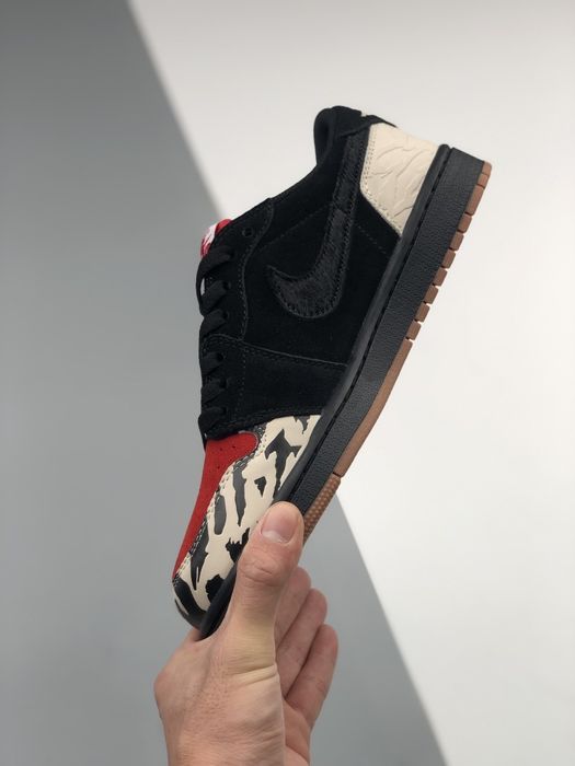 Nike Air Jordan 1 low Carnivore