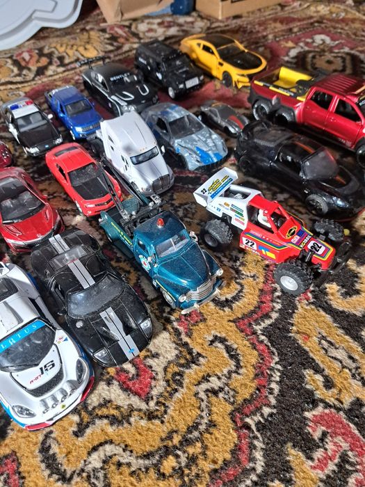 Металлические машинки ОПИС