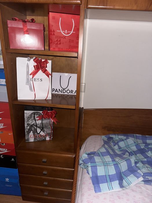 Estudio com 2 camas