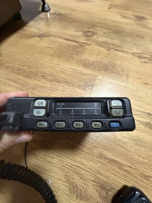 Рація автомобільна ICOM