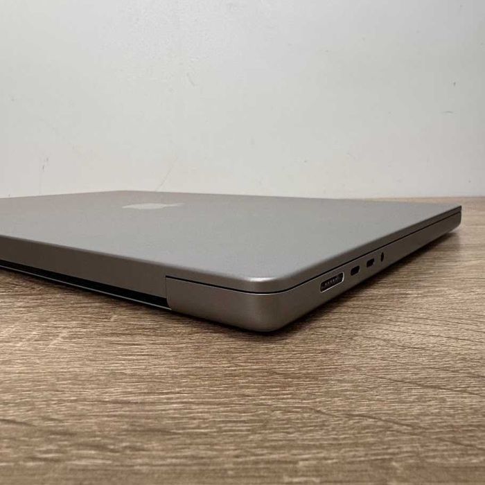Macbook Pro 16" 2021 M1 Max / 64Gb DDR5 / SSD 1000Gb (код: M1437)
