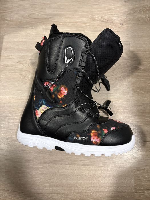 Buty damskie snowboardowe