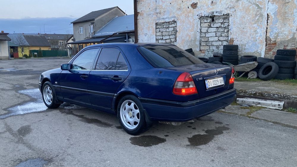 Mercedes w202 c180