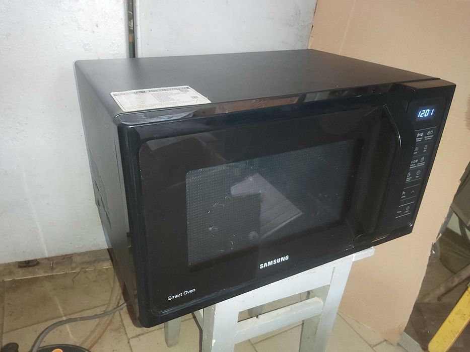 Микроволновка SAMSUNG MC28H5013AK