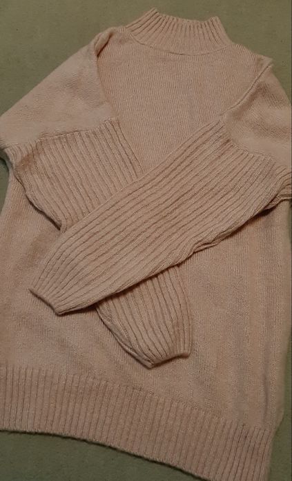 Ciepły golf oversize pudrowy róż rozm. uni