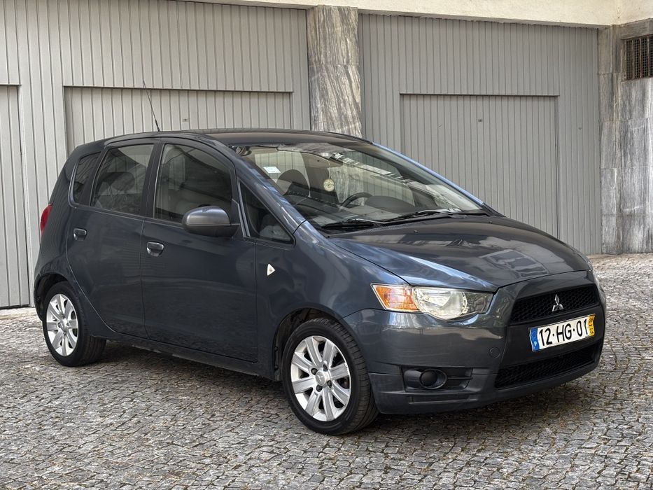 Mitsubishi Colt 1.1 Invite | 98.000 km | AC | Muito Estimado