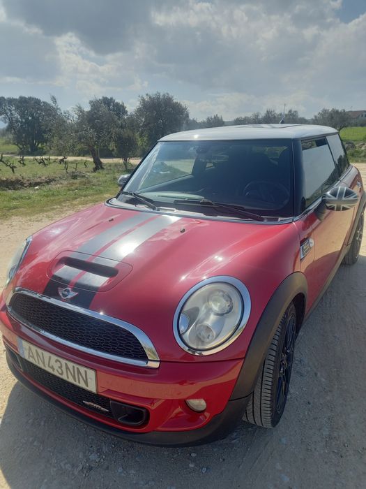 Mini Jonh Cooper Works 211cv