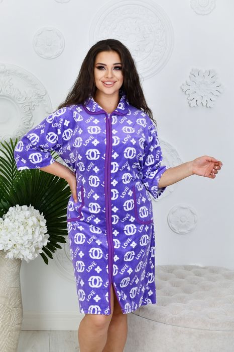 Халатик велюровый, на змейке