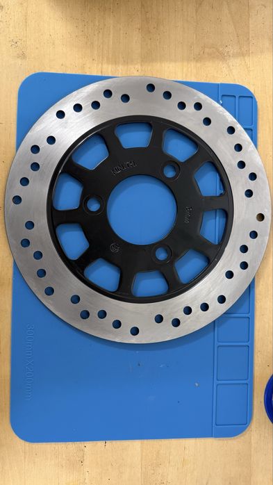 Tarcza hamulcowa 220mm do skutera