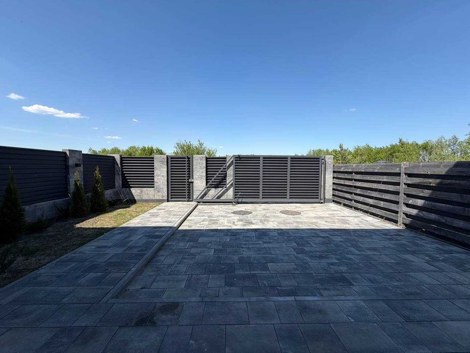 Сучасний дуплекс у Бучі — 120 м², 4 кімнати, тераса та максимальне наповнення