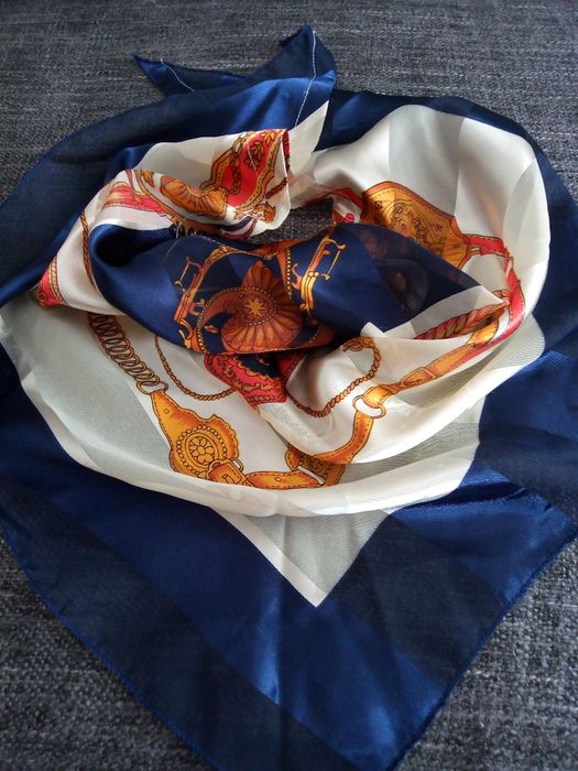 Apaszka chustka trójkątna