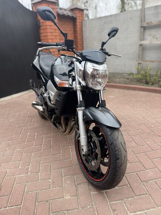 Suzuki GSR-400 Сузуки з Японії