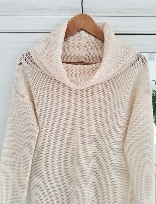 Kaszmirowy sweter Tahari