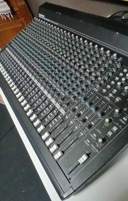 Mackie SR24.4 VLZ Pro