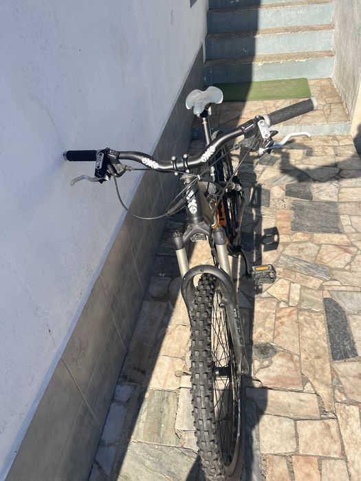 Bicicleta de ciclismo UMF HARDY 4.