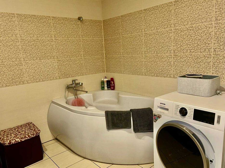 3-к квартира з ремонтом 2022 року. Пр. Олександрівський. (404673)