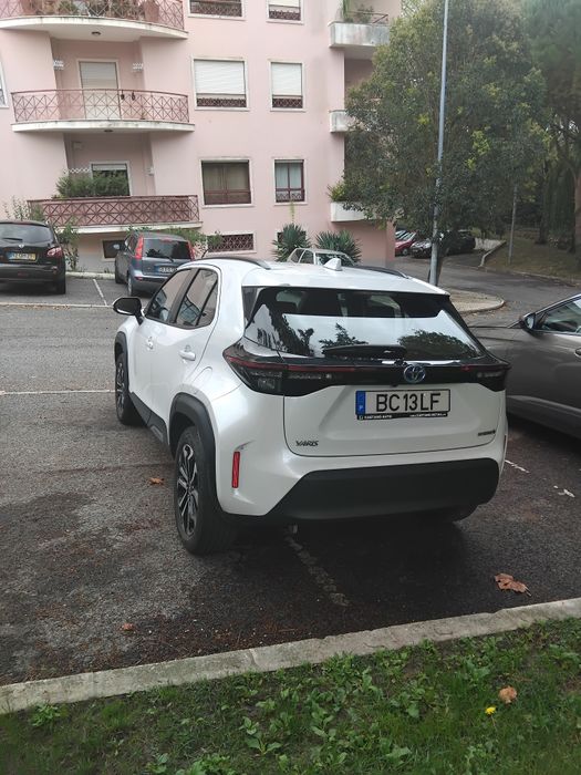 Tóyota yaris cross exclusive