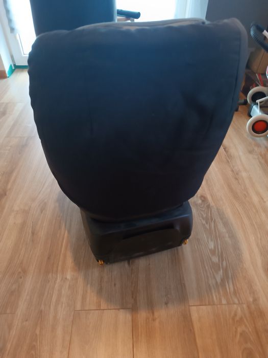 Fotelik samochodowy maxi Cosi Pearl familyfix family fix ISOfix