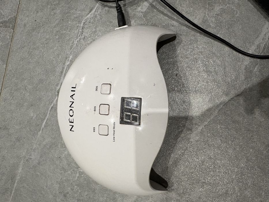 Lampa neonail do paznokci