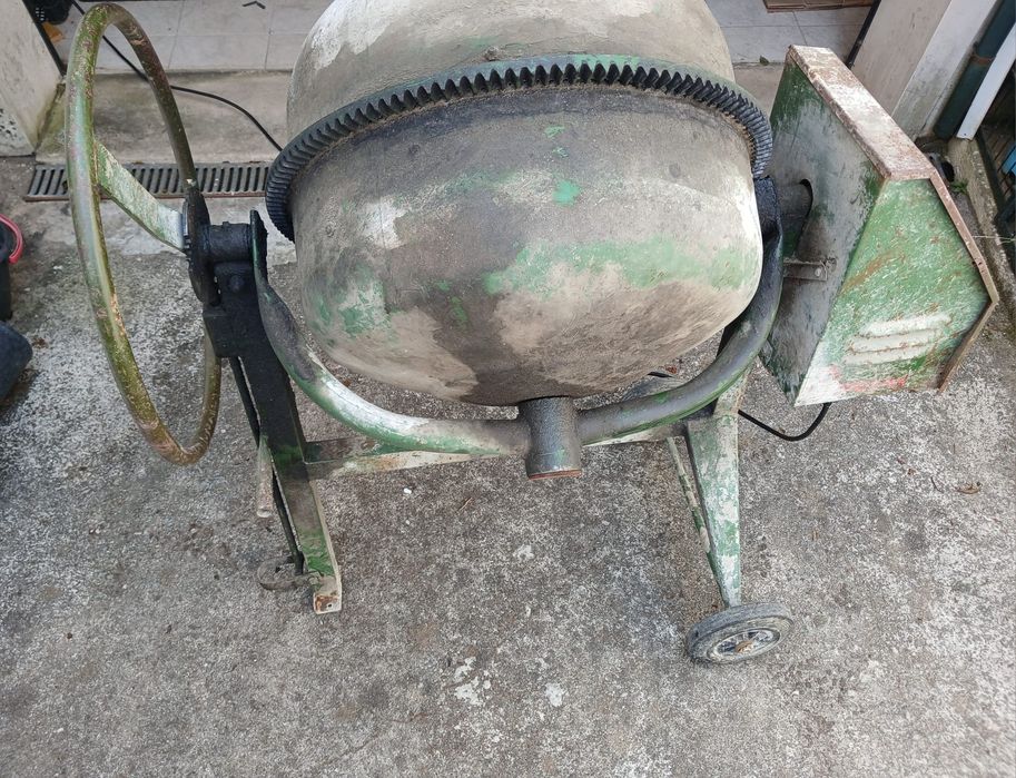 Betoneira 150lts