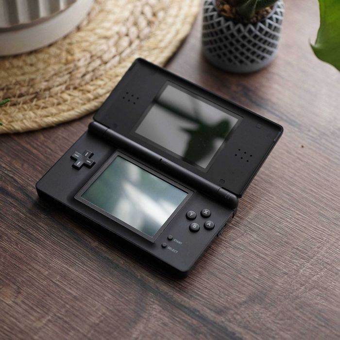 Консоль Nintendo DS Lite Winning Eleven Limited