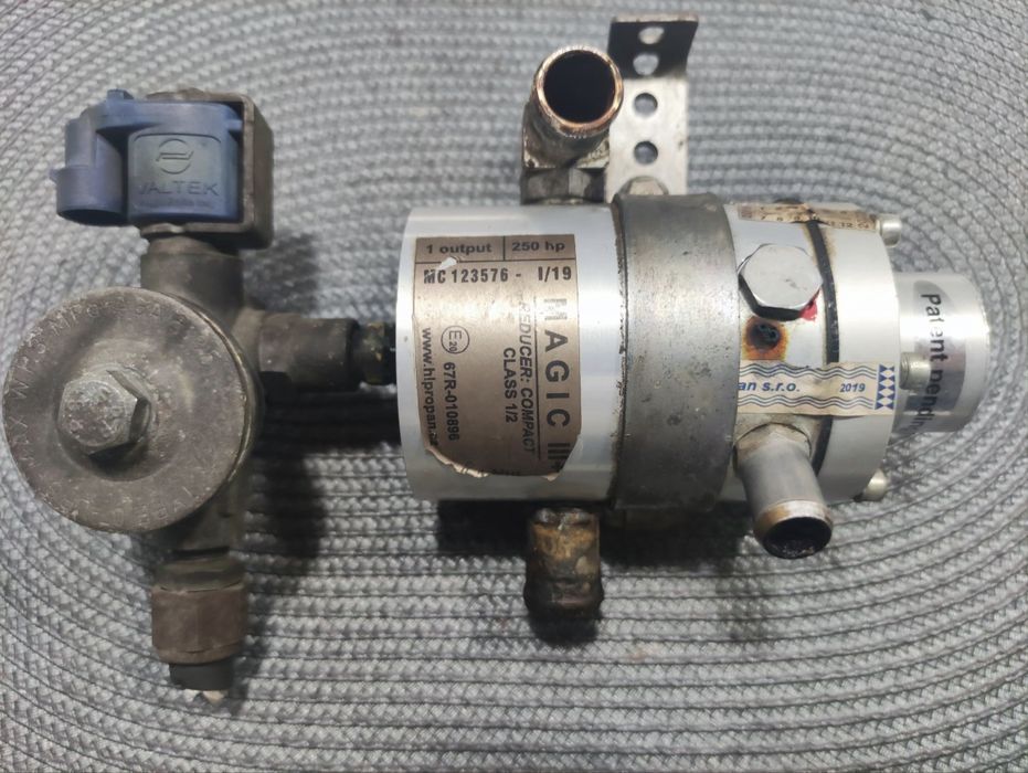 Редуктор с клапаном (газовый)