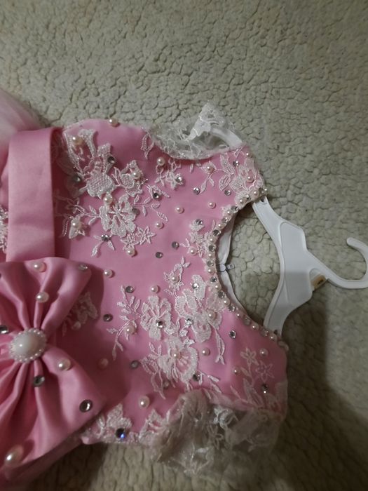 плаття для дівчинки святкове