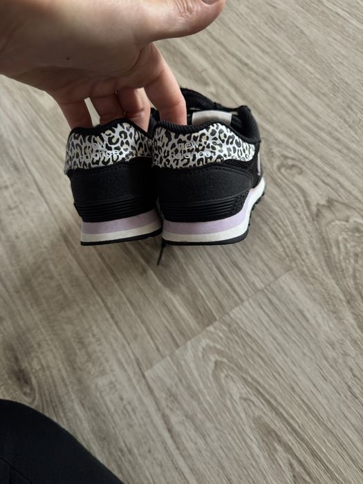 Кросівки new balance