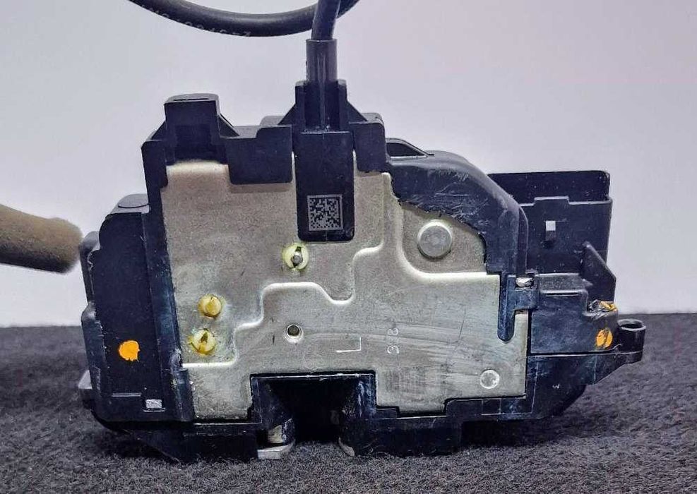 Fechadura / Fecho Porta Trás Esquerdo 8200542396D - RENAULT KANGOO Express