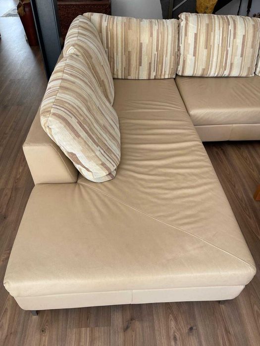 Sofá com Chaise-Longue