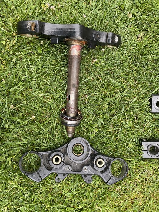 Траверса Triumph Boneville