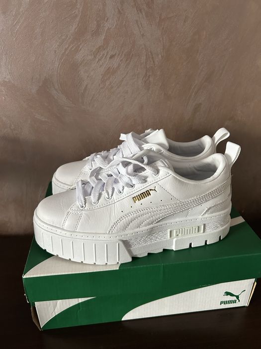 кросівки пума з коробкою