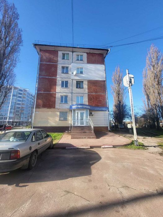 Продам 3 кімнатну квартиру в районі Танку.