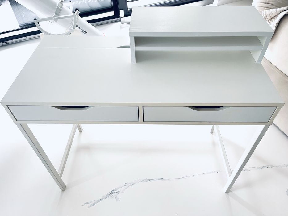 Biurko Ikea Alex z szufladami + podstawka gratis