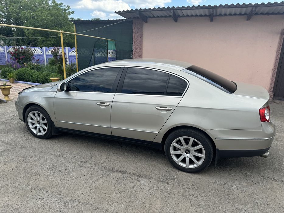 Volkswagen Passat B6 2008 года