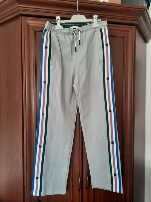 Spodnie stan idealny/bdb reserved 158 dresowe