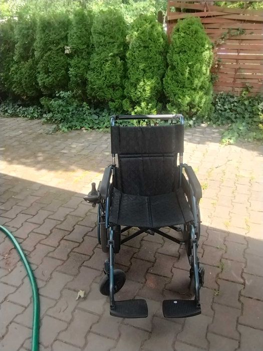 wozek inwalidzki elektryczny