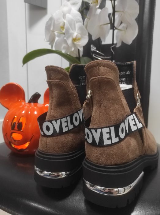 Modne botki rozmiar 39