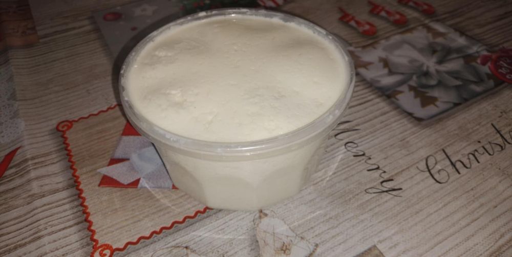 Pyszny twaróg kozi ,mleko  oraz Ser typu Koryciński podpuszczkowy