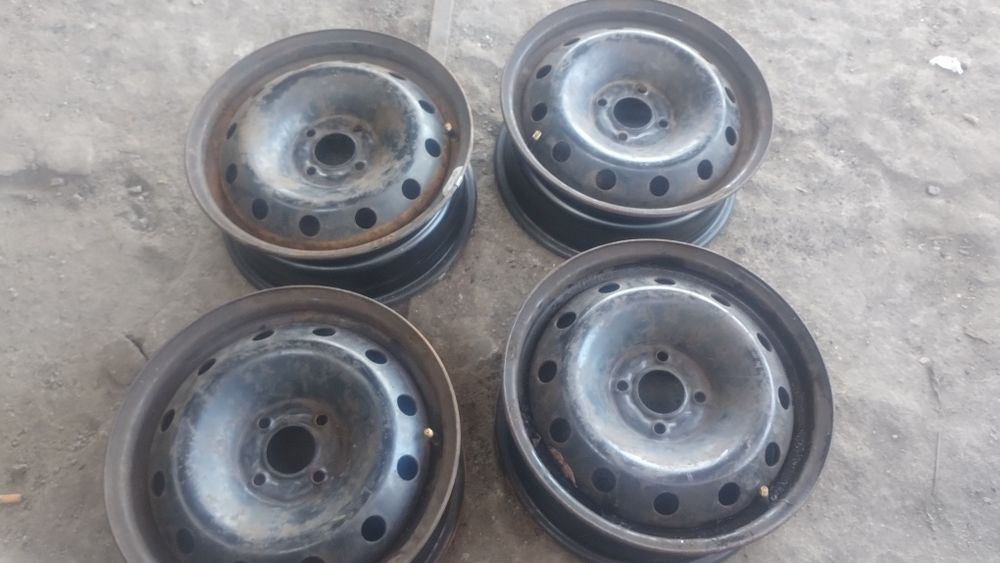 4x100 15 renault dacia et 43 felgi stalowe