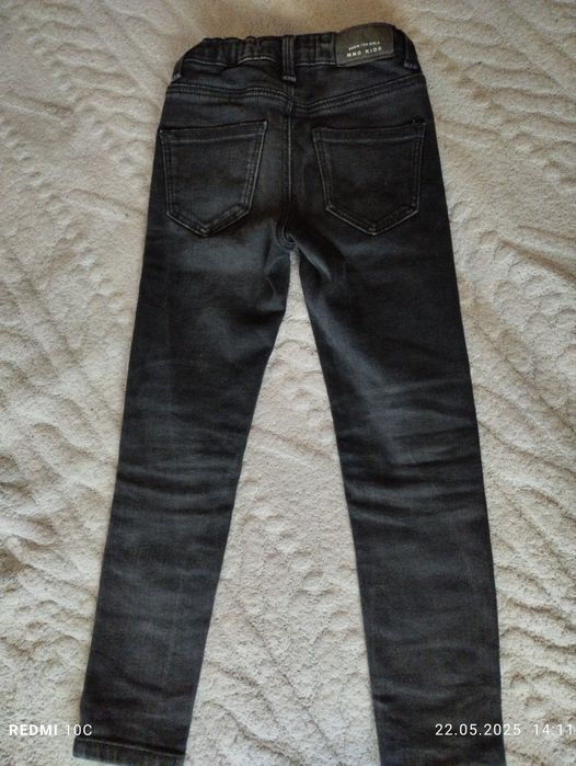 Продам джинси для дівчинки