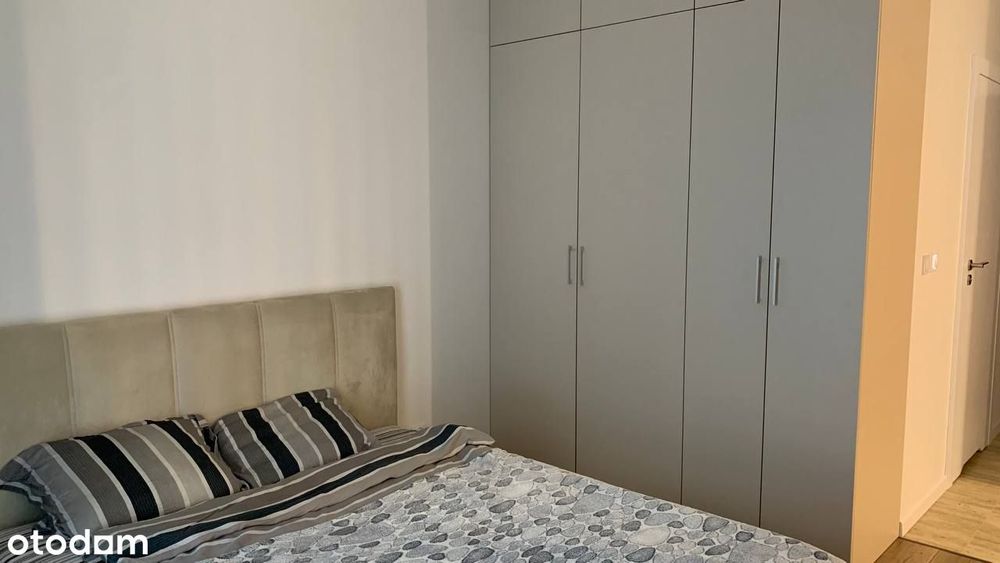 Stylowa kawalerka w centrum Łodzi z wydzieloną strefą sypialną | Wodna