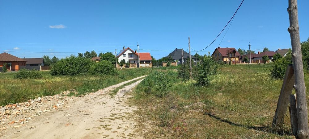 Продам приватизовану ділянку 25 соток під забудову