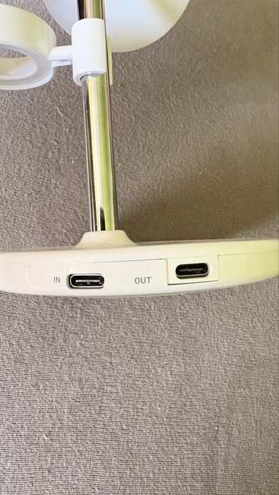 Ładowarka indukcyjna SBS