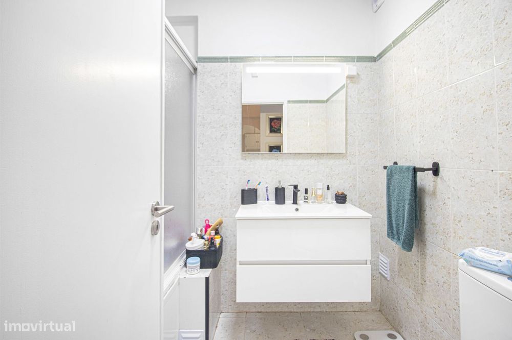 Apartamento T4 - Algés