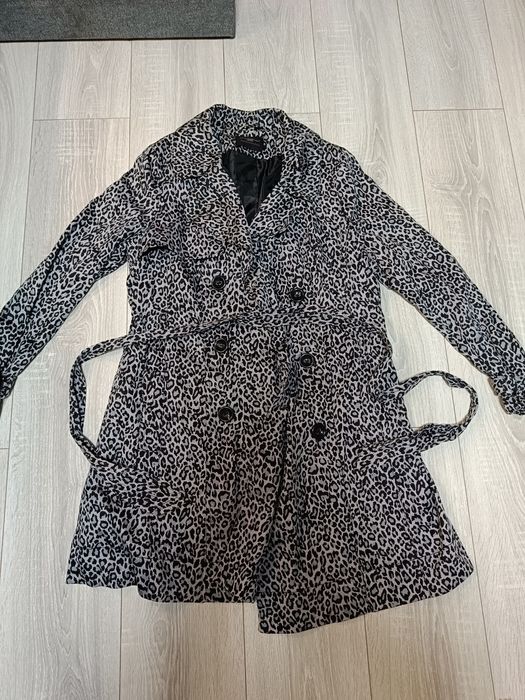 Осінній стильний тренч