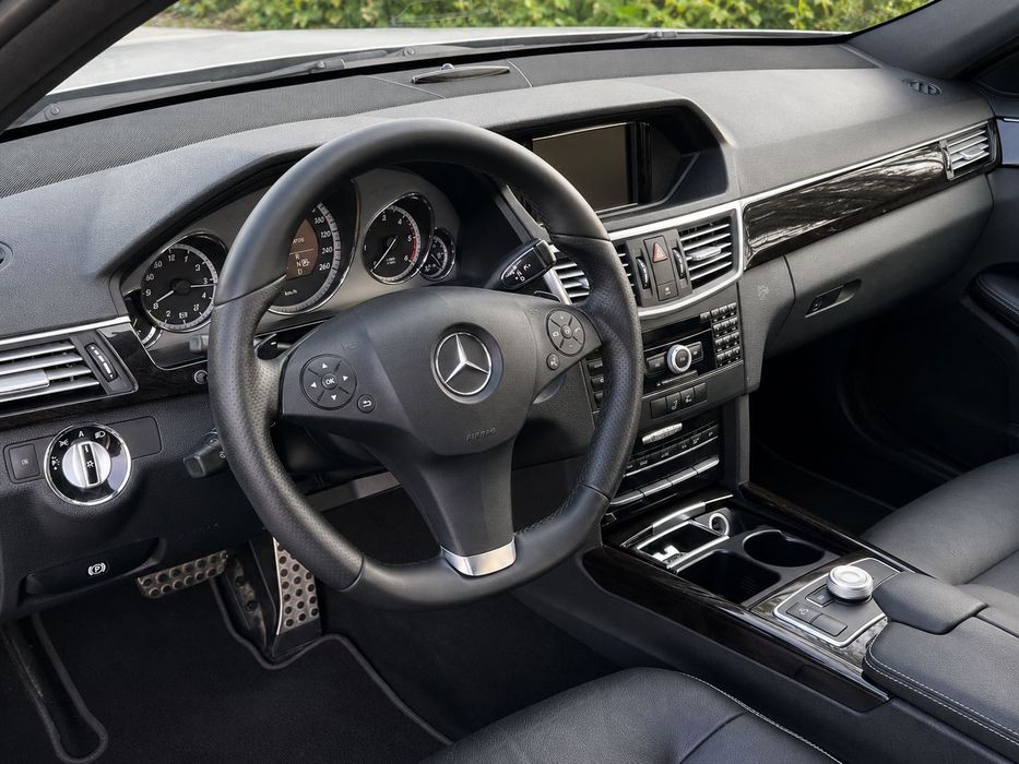Mercedes-Benz E350 CDI AMG Line Nacional
