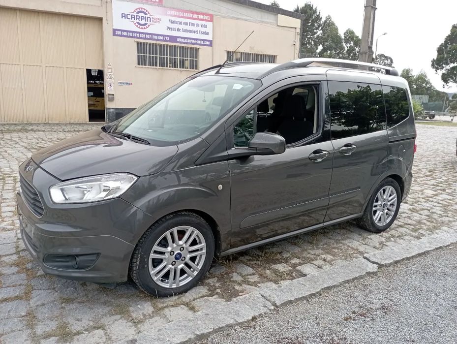 Ford Tourneo Courier1.5 Tdci 2017 para Peças